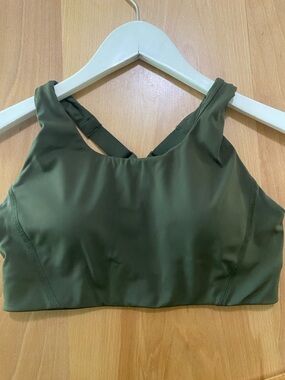 Patagonia Olive Green Cross-Back Sports Bra Size small